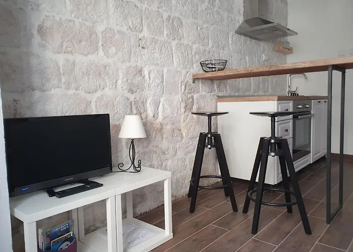 Apartments Kut
